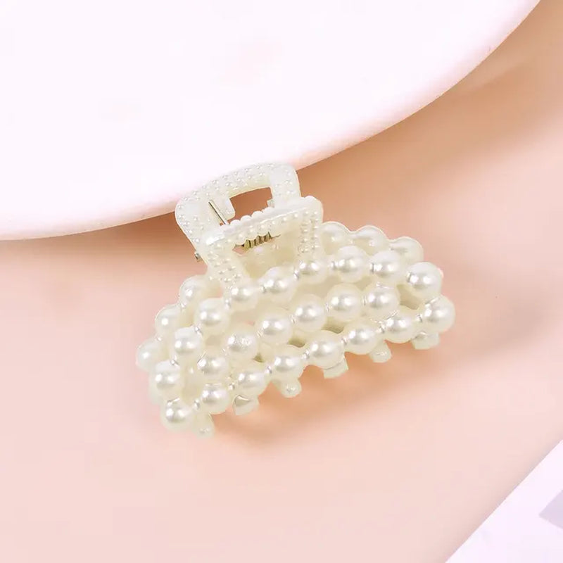 Hair Claws Pearl Claw Clips for Woman Large Size Barrette Crab Ladies 2022 Fashion Hair Accessories Female Summer Hairpin